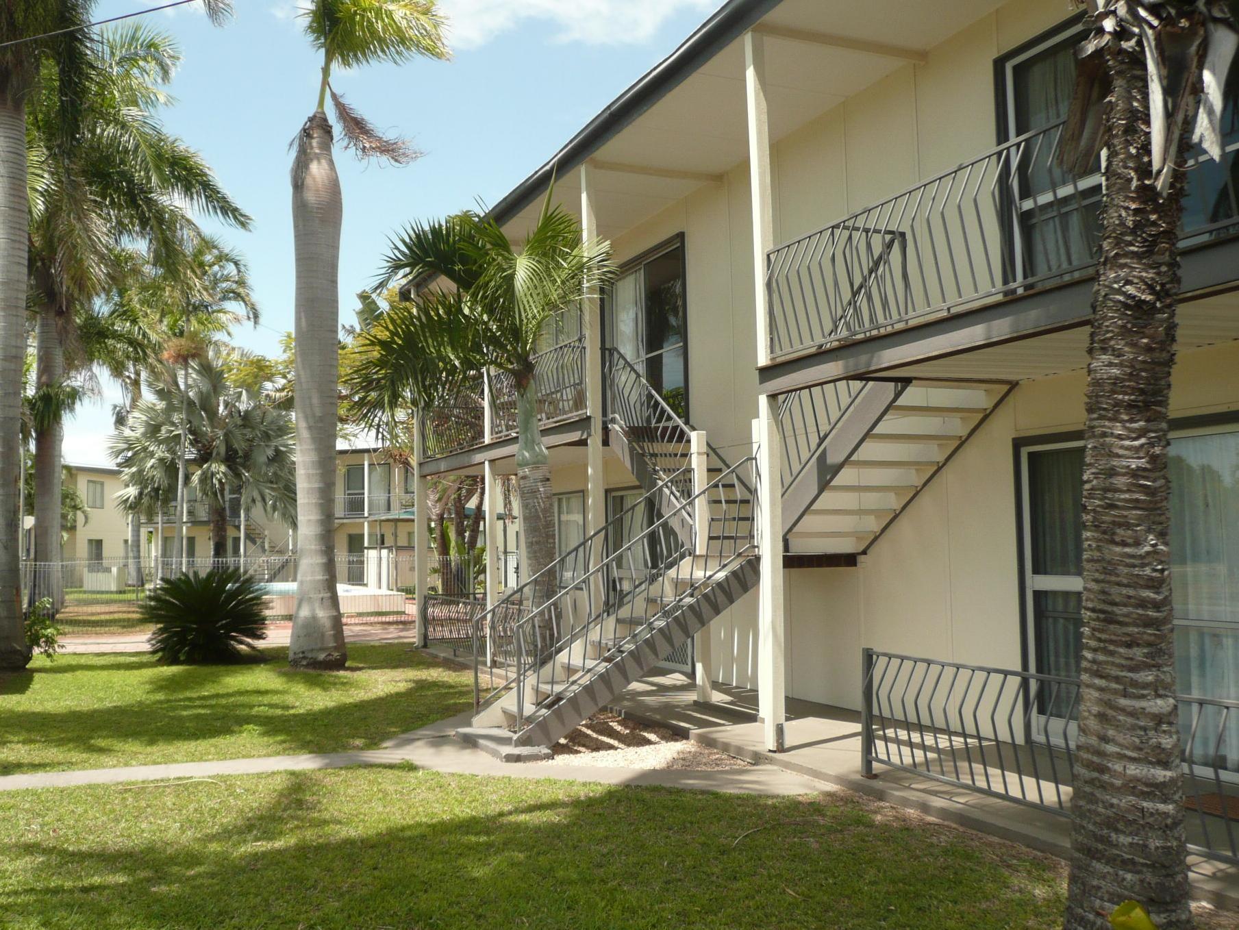 Ocean Breeze Apartments Bowen Eksteriør billede
