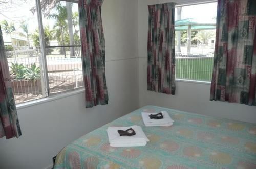 Ocean Breeze Apartments Bowen Eksteriør billede